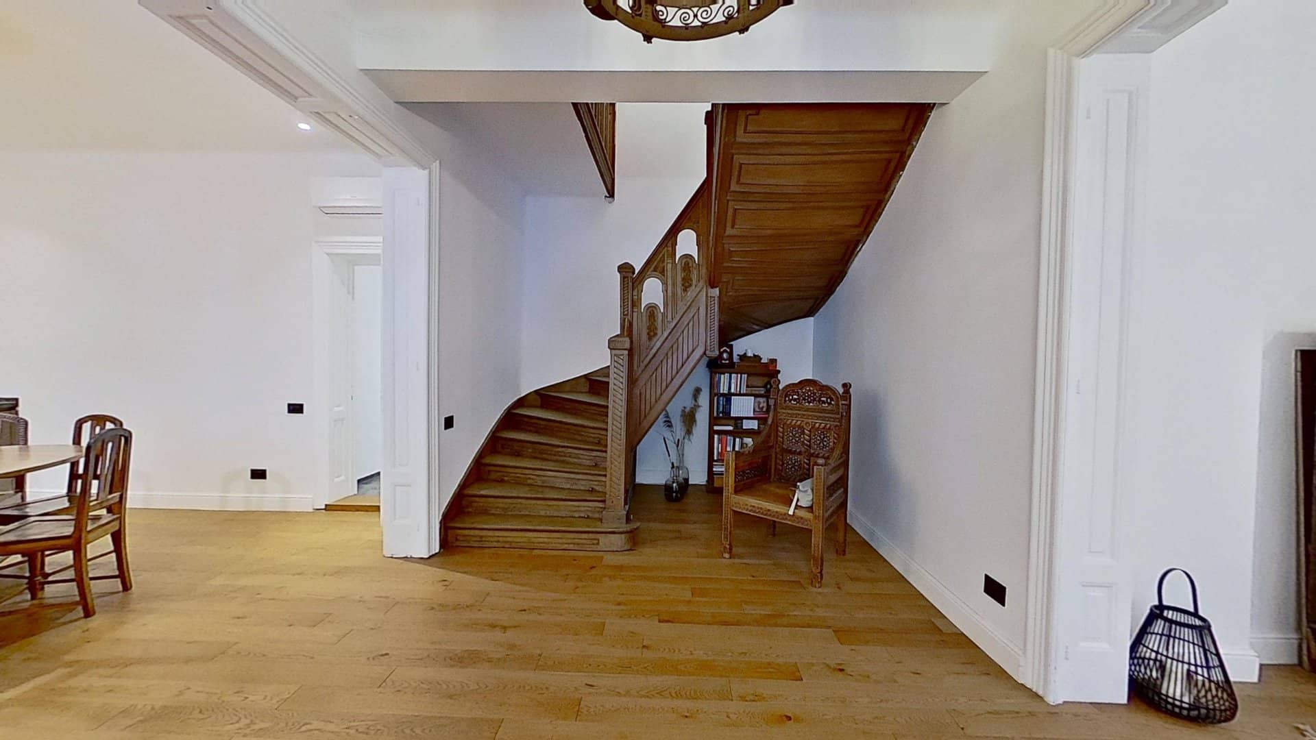 Apartament duplex interbelic, Arcul de Triumf — fotografia 5 din 21