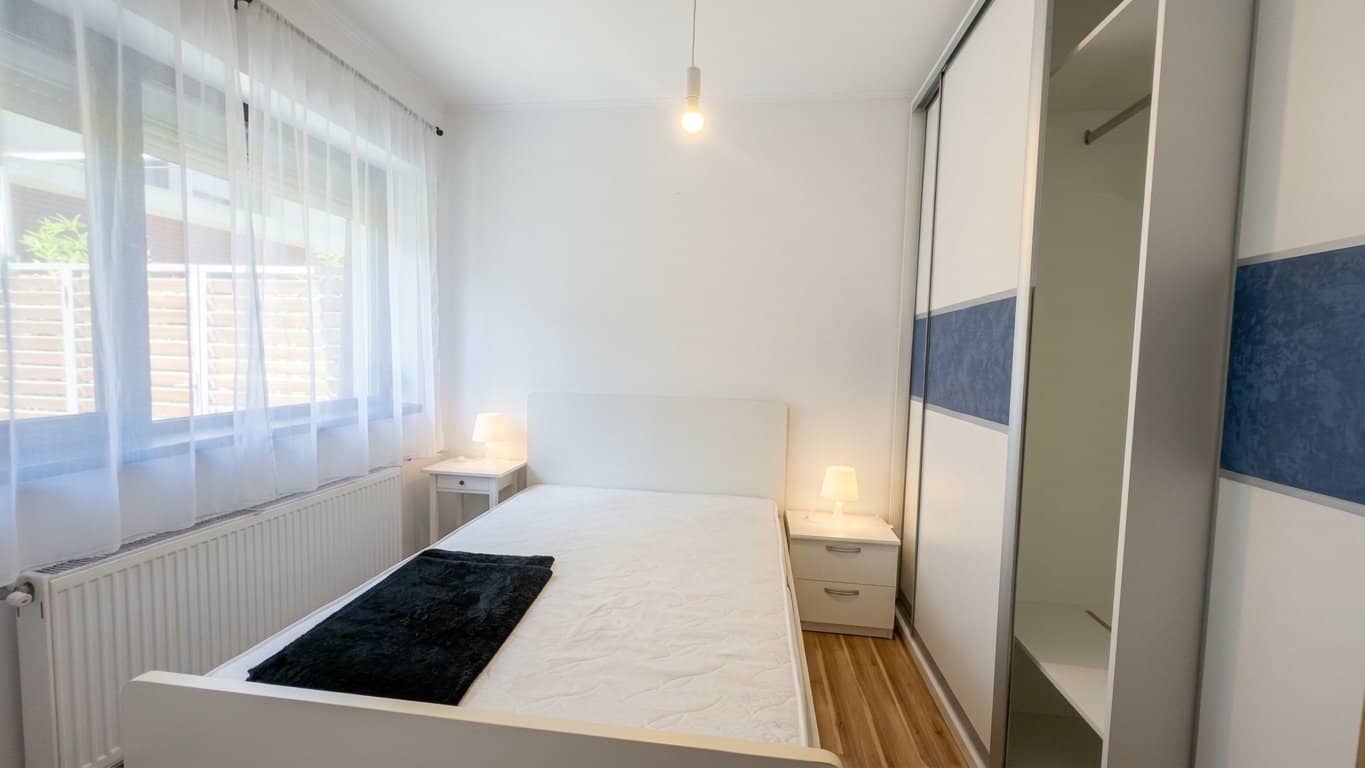 Apartament 3 camere cu grădină proprie – Domenii, Str. Sandu Aldea — fotografia 2 din 9