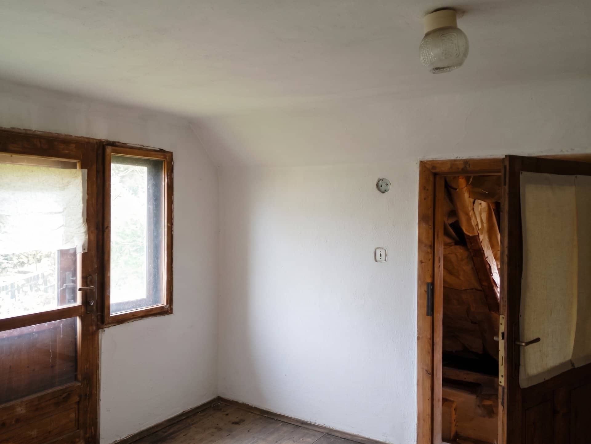 Casă centrală în Predeal cu teren de 750 mp SUPER OCAZIE — fotografia 15 din 17