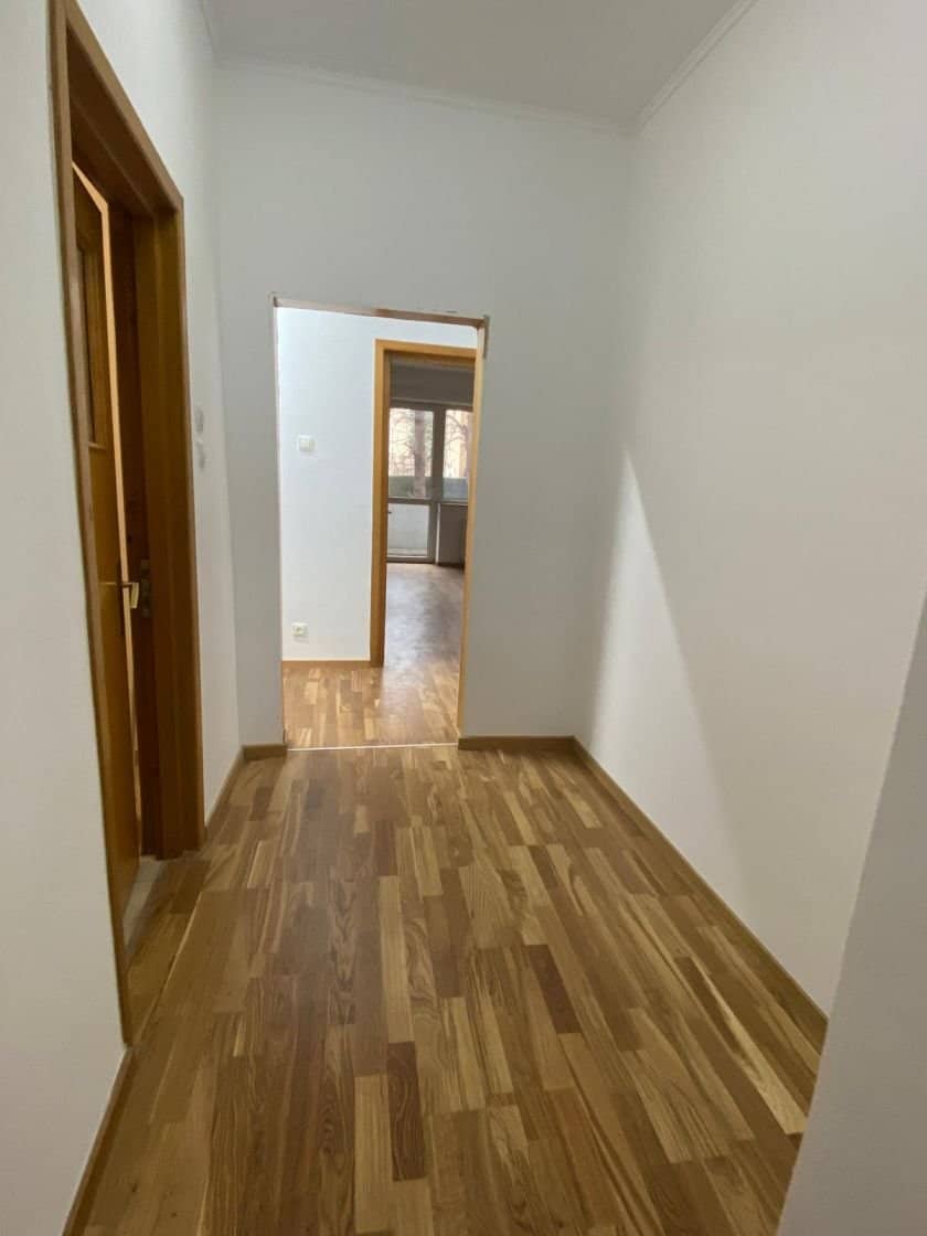 SE VINDE APARTAMENT DECOMANDAT 10 CAMERE LUX 456 MP UTILI IN ZONA AVIATORILOR — fotografia 8 din 18