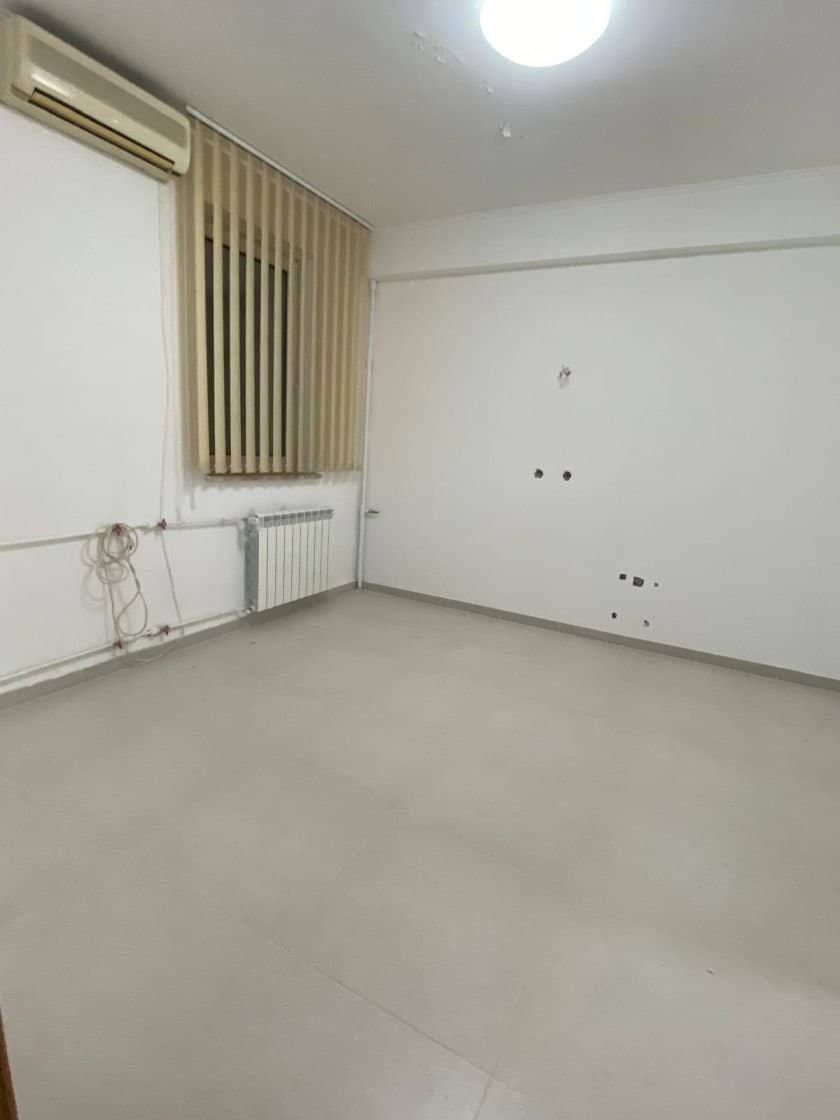 SE VINDE APARTAMENT DECOMANDAT 10 CAMERE LUX 456 MP UTILI IN ZONA AVIATORILOR — fotografia 6 din 18