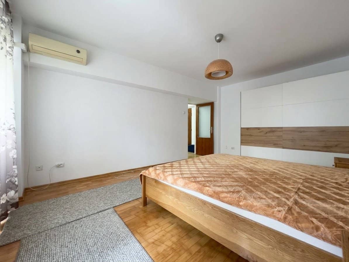 Apartament Nerva Traian, Unirii bloc 2002 — fotografia 5 din 11