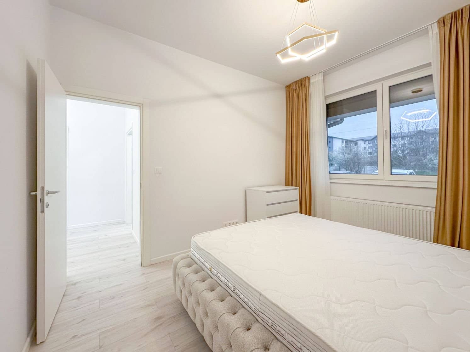 Dr. Taberei, Brâncuși - apartament cu 2 camere disponibil imediat, COMISION 0 — fotografia 8 din 13