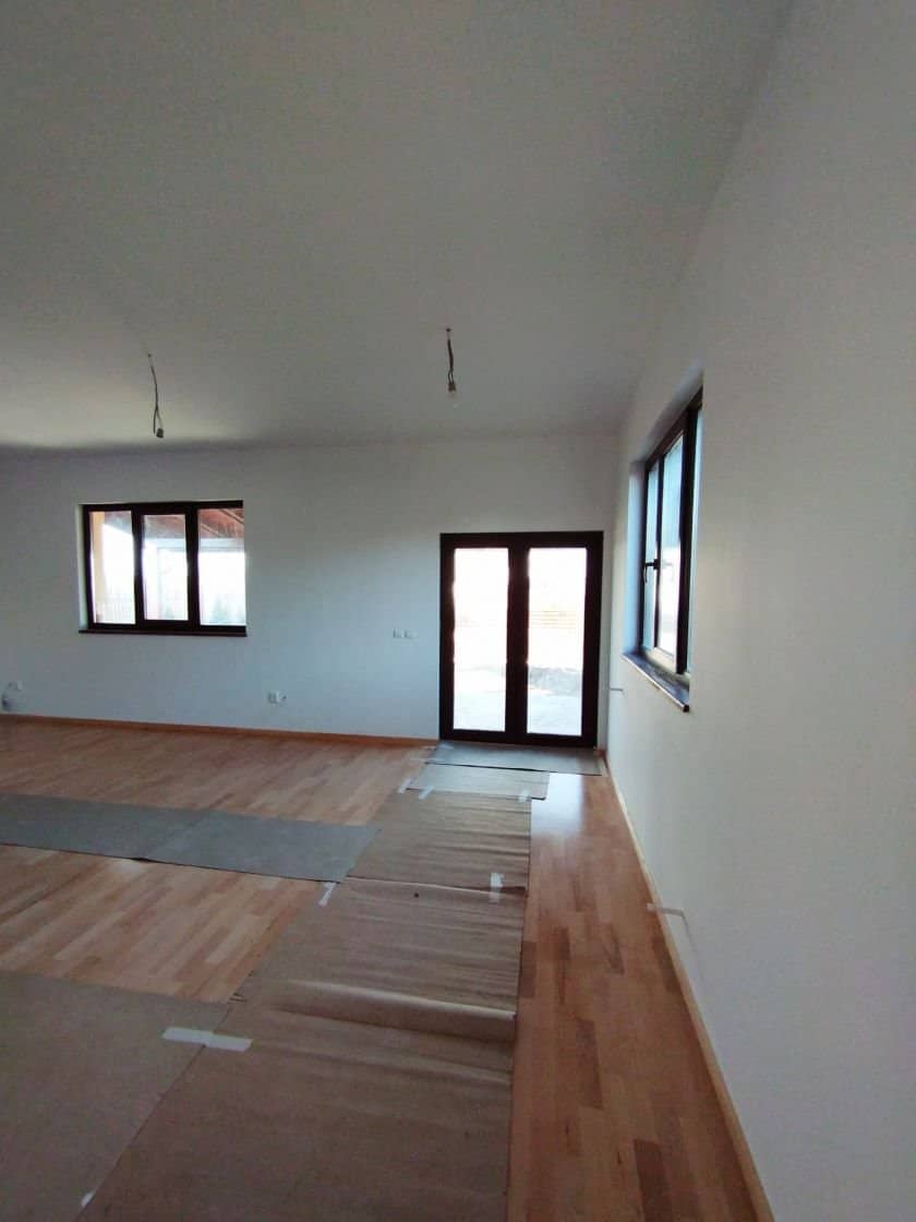 MEGA OCAZIE SE VINDE VILA IN SNAGOV-CIOFLICENI - DESCHIDERE LA LAC -355000 Euro — fotografia 18 din 32