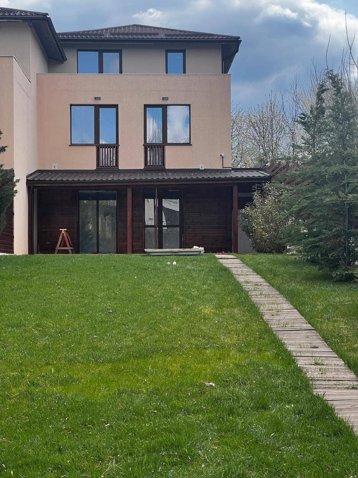 MEGA OCAZIE SE VINDE VILA IN SNAGOV-CIOFLICENI - DESCHIDERE LA LAC -355000 Euro — fotografia 3 din 32