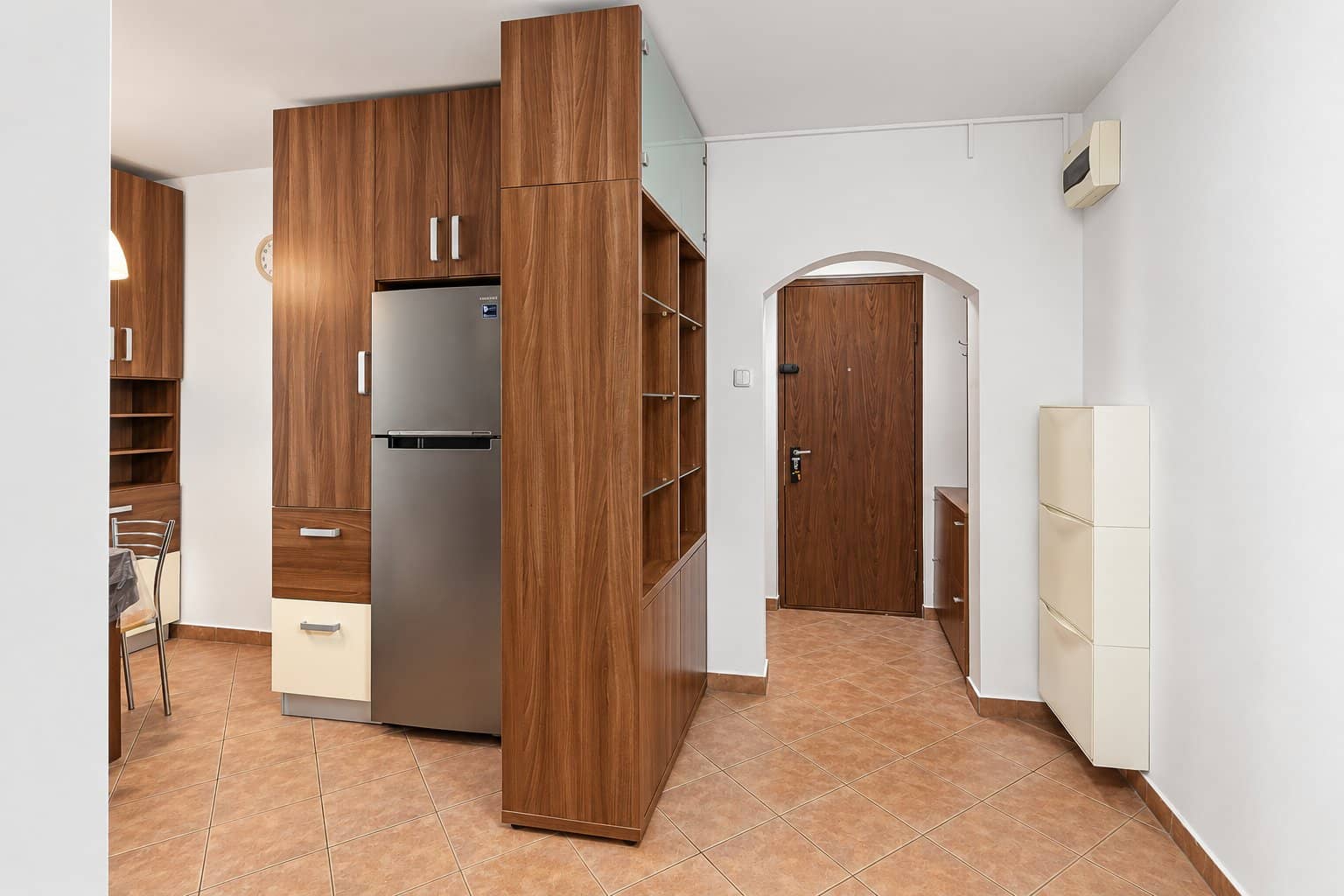 Mall Vitan - Apartament 3 Camere cu Parcare — fotografia 3 din 18