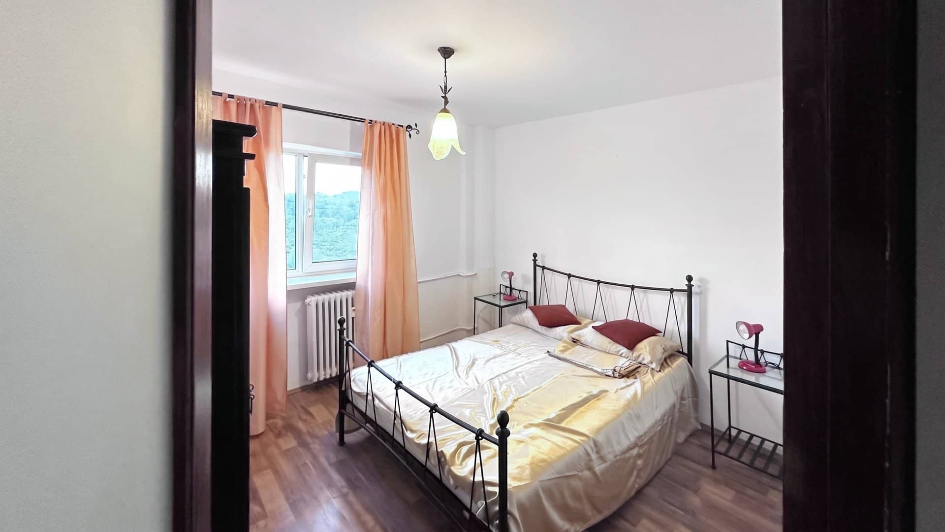 Închiriez apartament 3 camere la pret de 2 Tineretului , Bdul Tineretului — fotografia 7 din 9