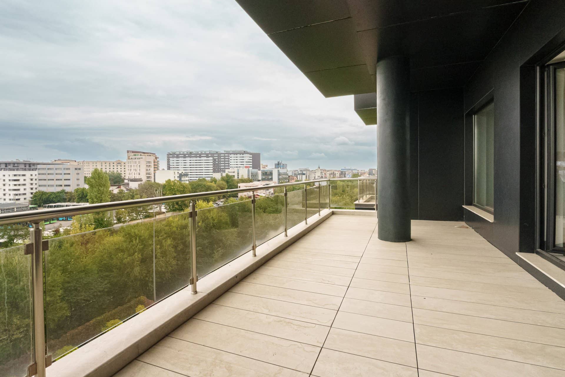 Șoseaua Nordului: Herastrau apartament 3600 euro + tva cu parcare subterană — fotografia 2 din 16