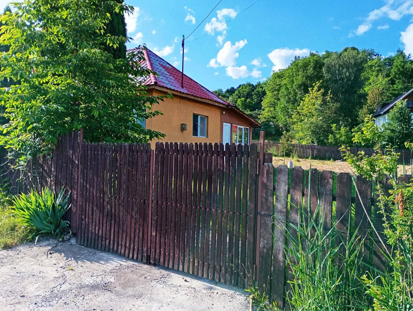 Casa de vanzare cu teren 3100 mp in Breaza de Jos, Prahova — fotografia 1 din 30