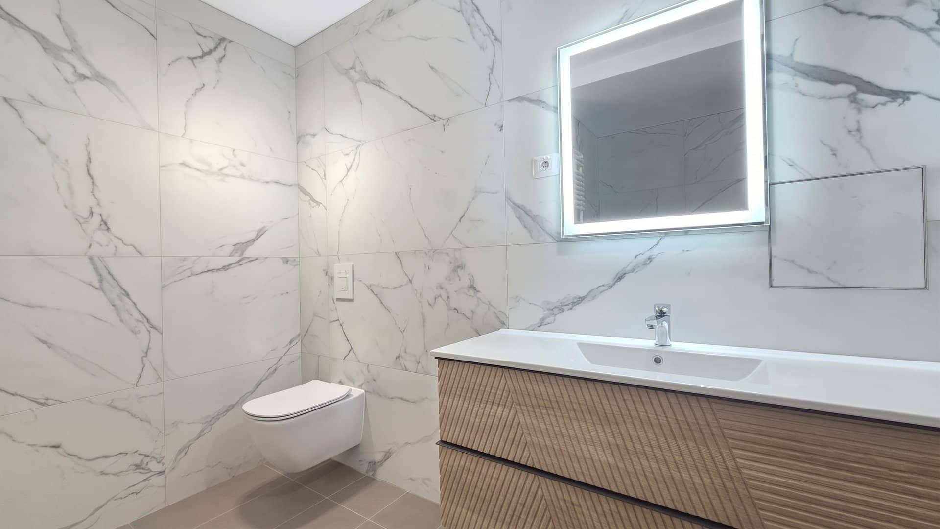 Apartament premium cu 4 camere – Strada Mihai Eminescu, Sector 2, București — fotografia 8 din 10