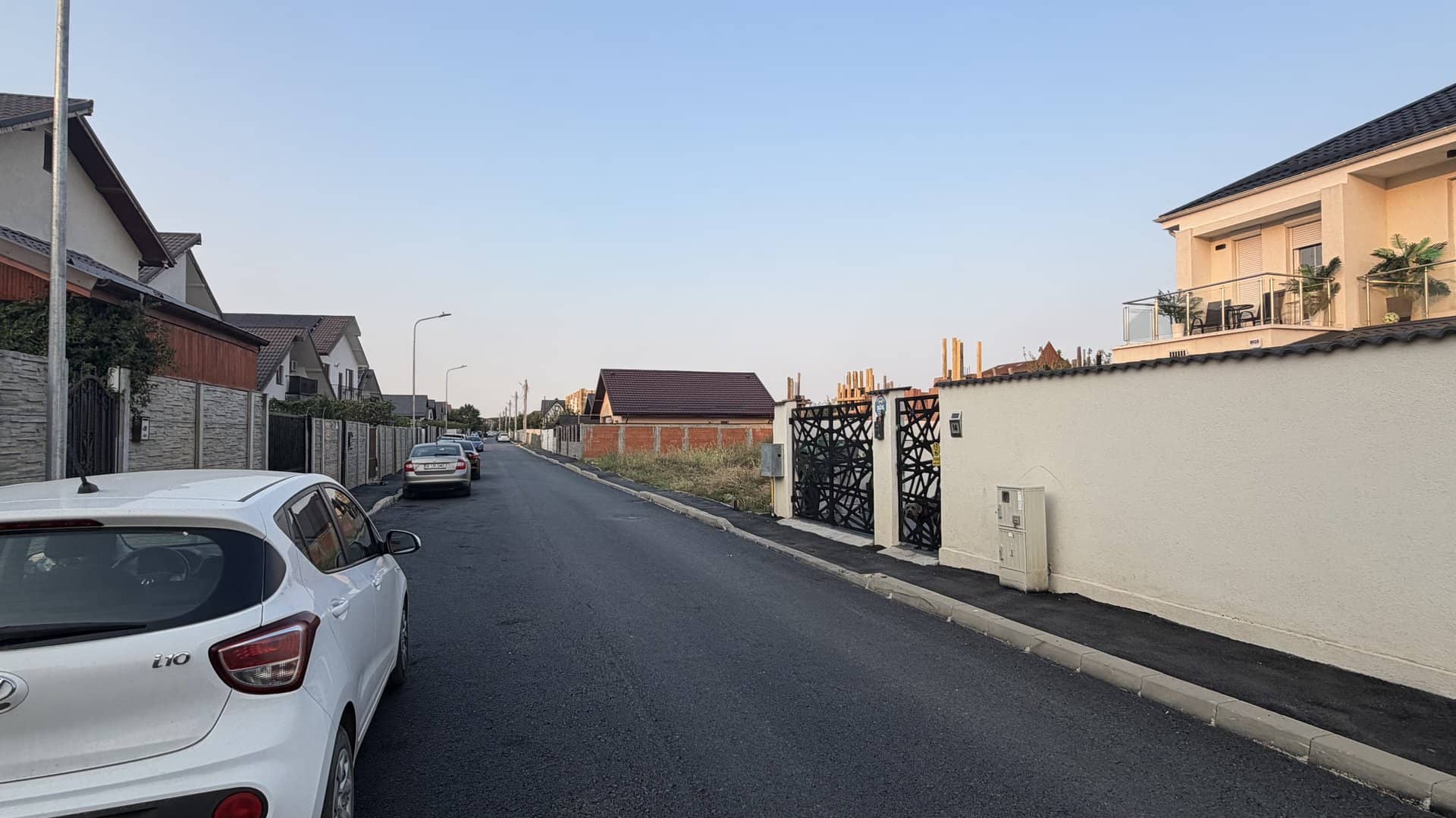 Vilă modernă cu 4 camere în Pantelimon, gata de mutat — fotografia 4 din 19