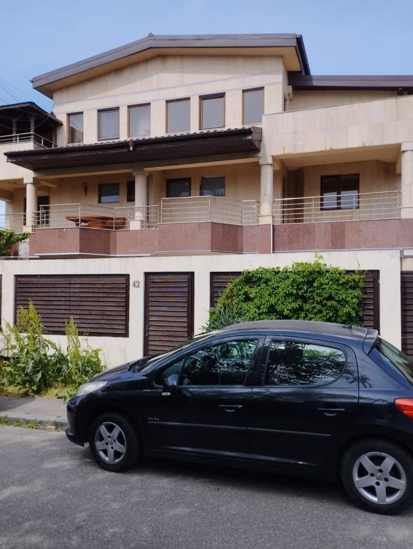 SUPER OCAZIE SE VINDE CASA IN ZONA FUNDENI — fotografia 40 din 41