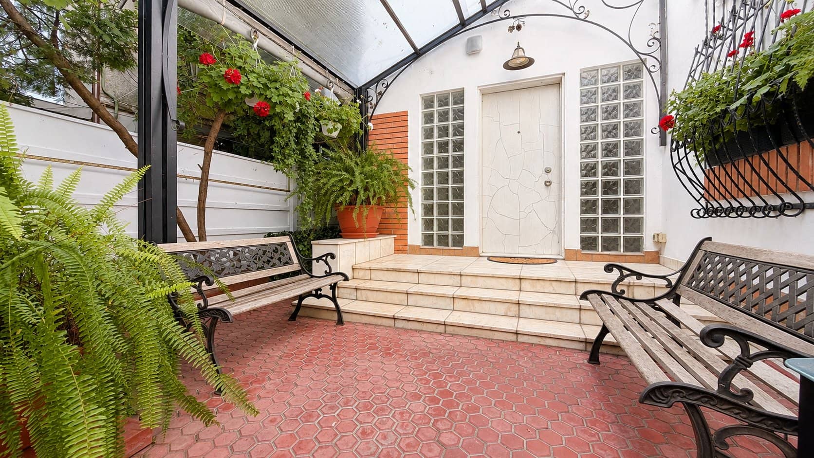 Vila zona Stefan cel Mare - 380 mp teren - 452 mp utili, Rezidential / Office — fotografia 3 din 36