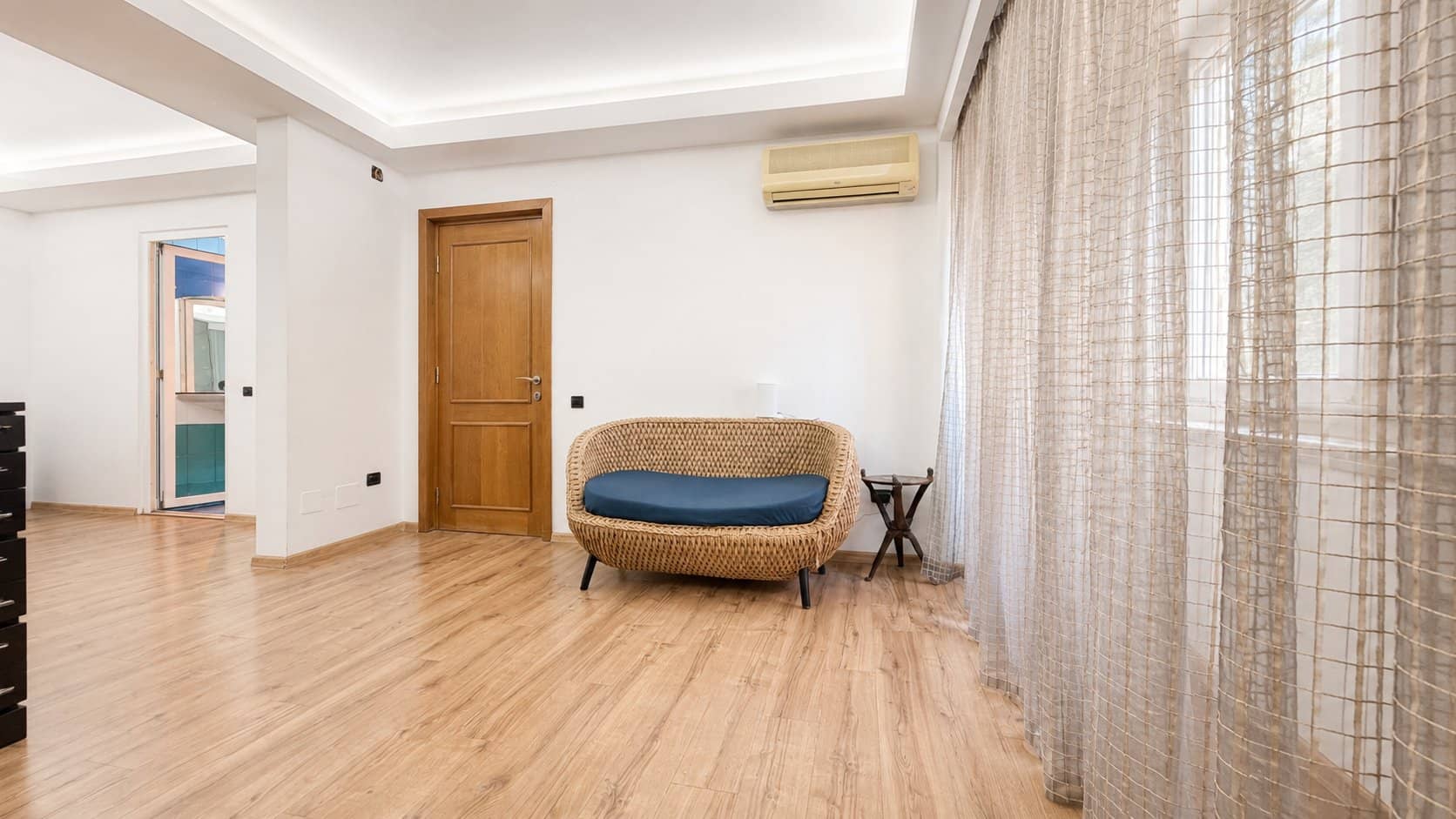 Vila zona Stefan cel Mare - 380 mp teren - 452 mp utili, Rezidential / Office — fotografia 18 din 36