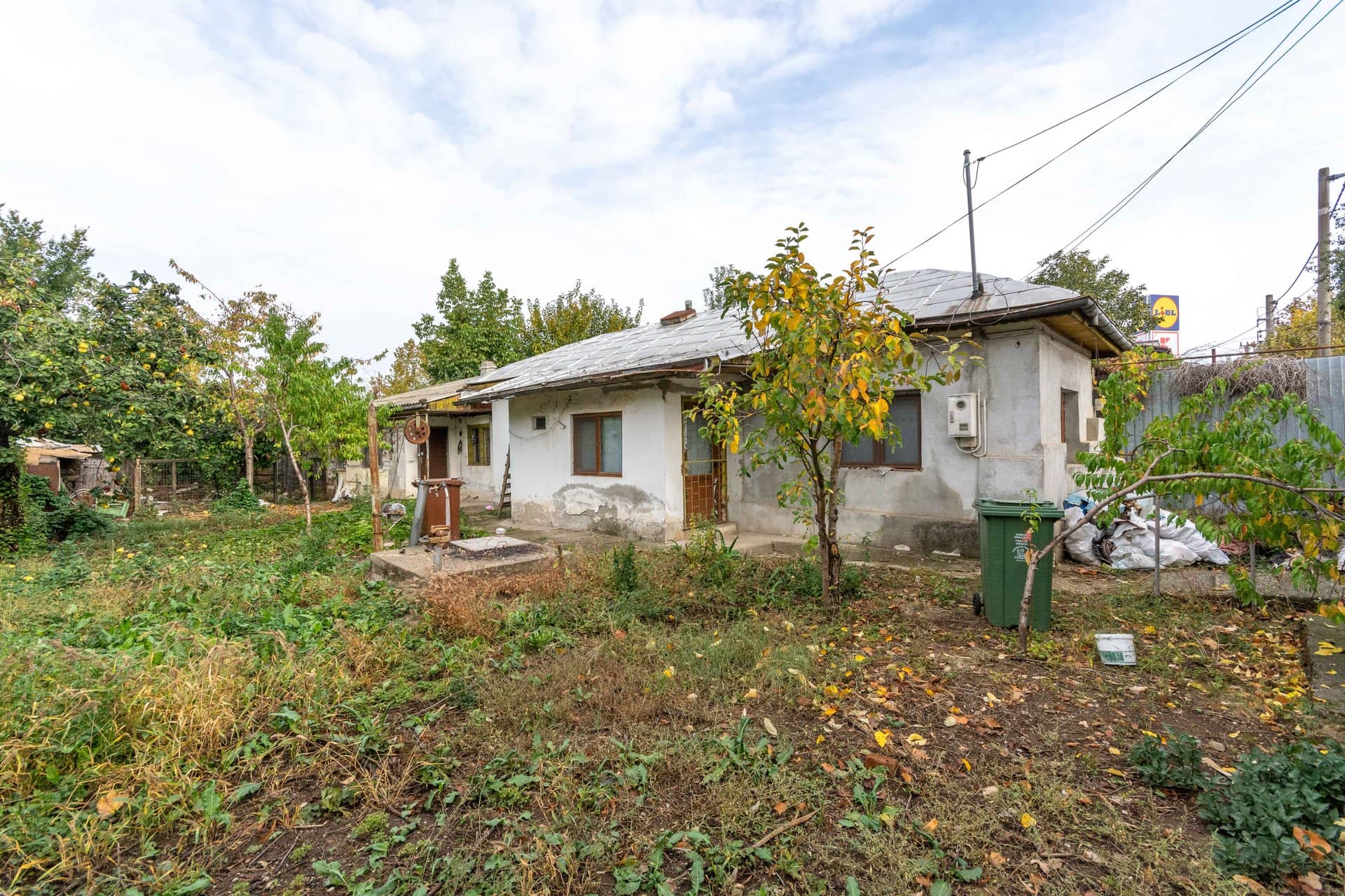 Straulesti - str. Pietrosita nr. 10, Casa demolabila cu teren 388 mp — fotografia 5 din 12