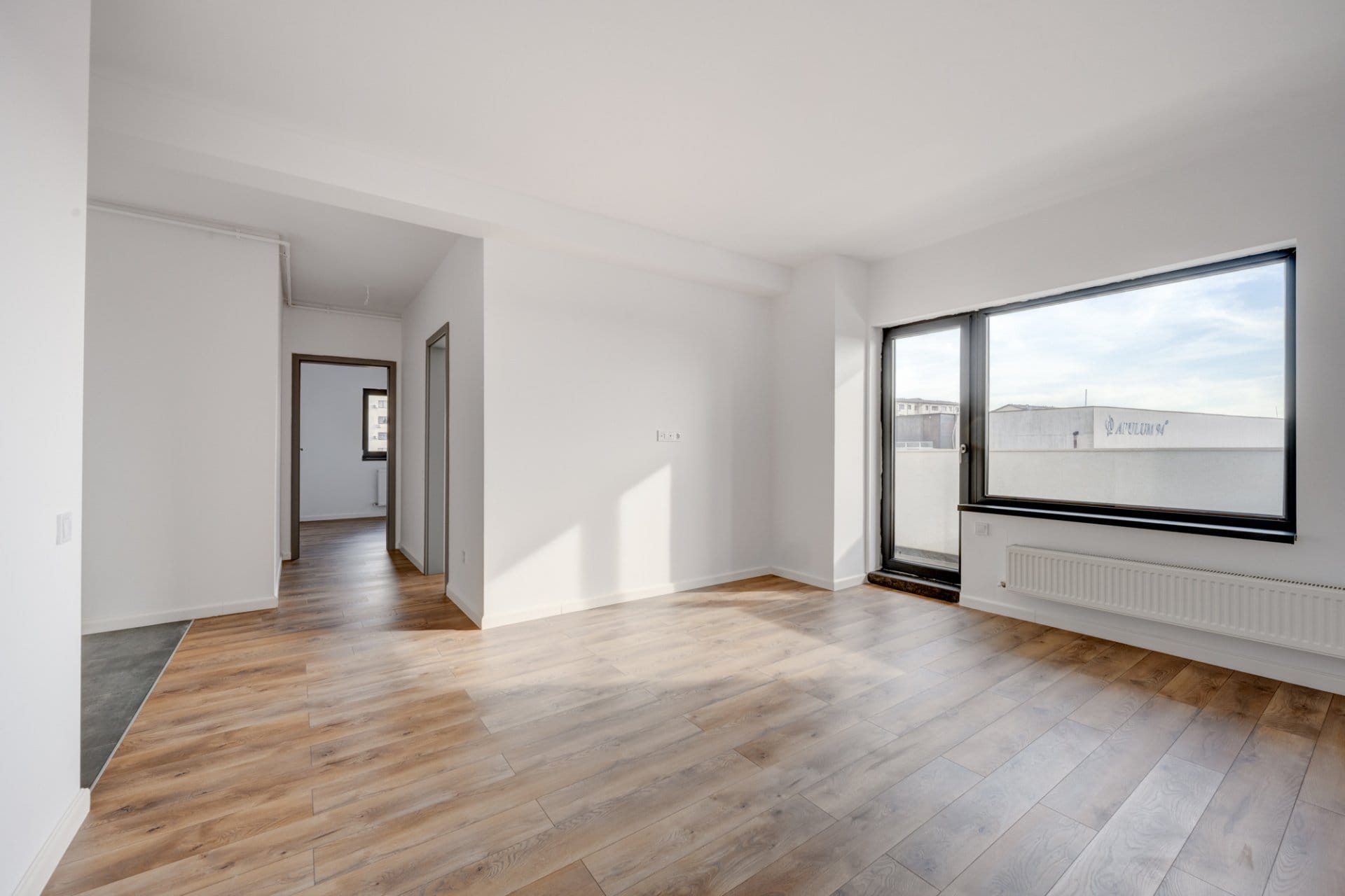Prelungirea Ghencea, Langa Cartier Latin, Imobil 2024, Finisat complet — fotografia 1 din 15