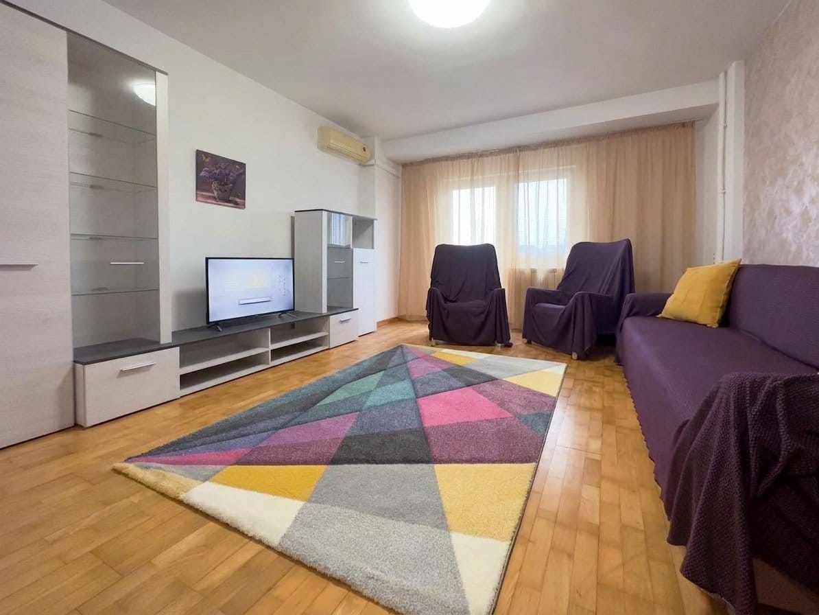 Apartament Nerva Traian, Unirii bloc 2002 — fotografia 1 din 11