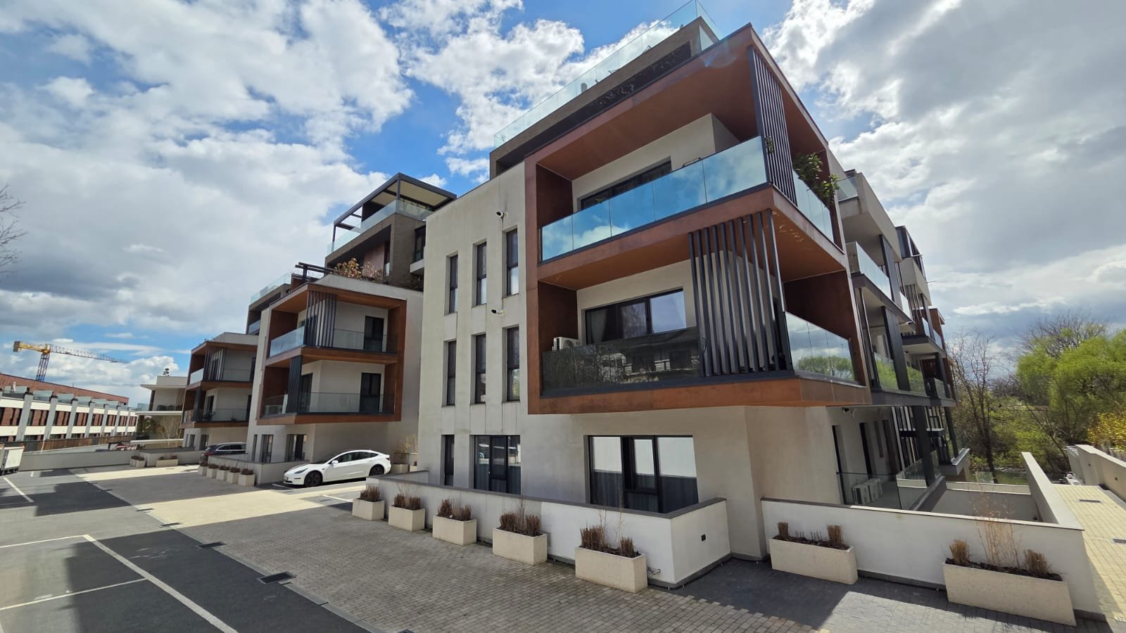 Apartament 3 camere decomandat, parter înalt, nou 2024, Ianc