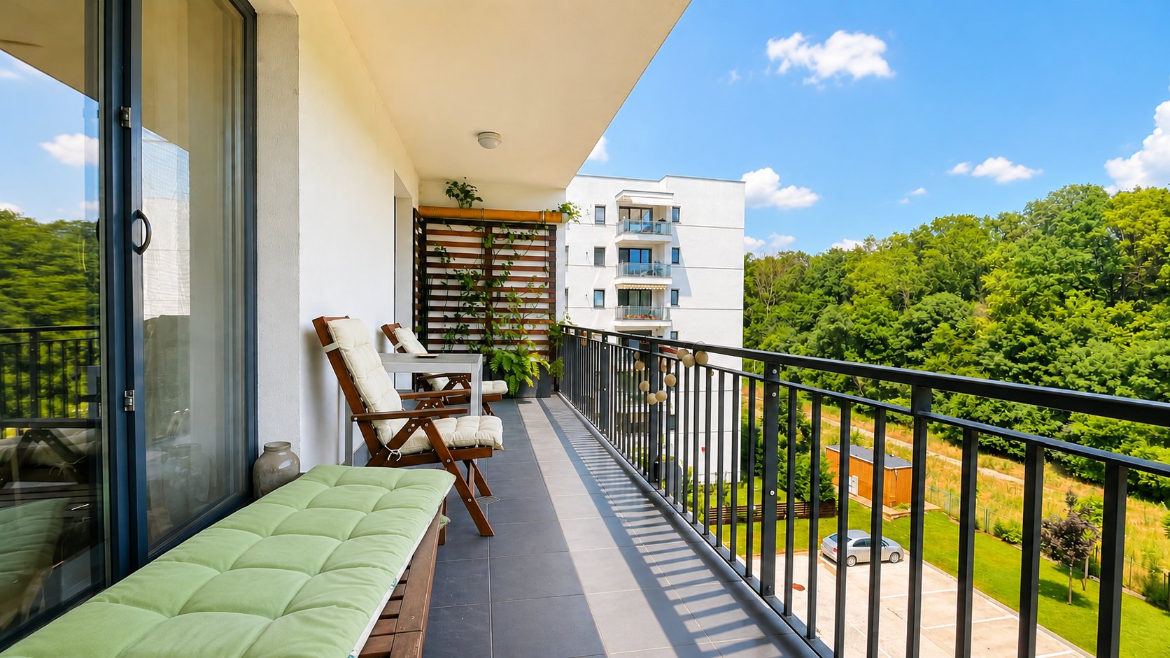 DE INCHIRIAT - 4 camere la marginea pădurii