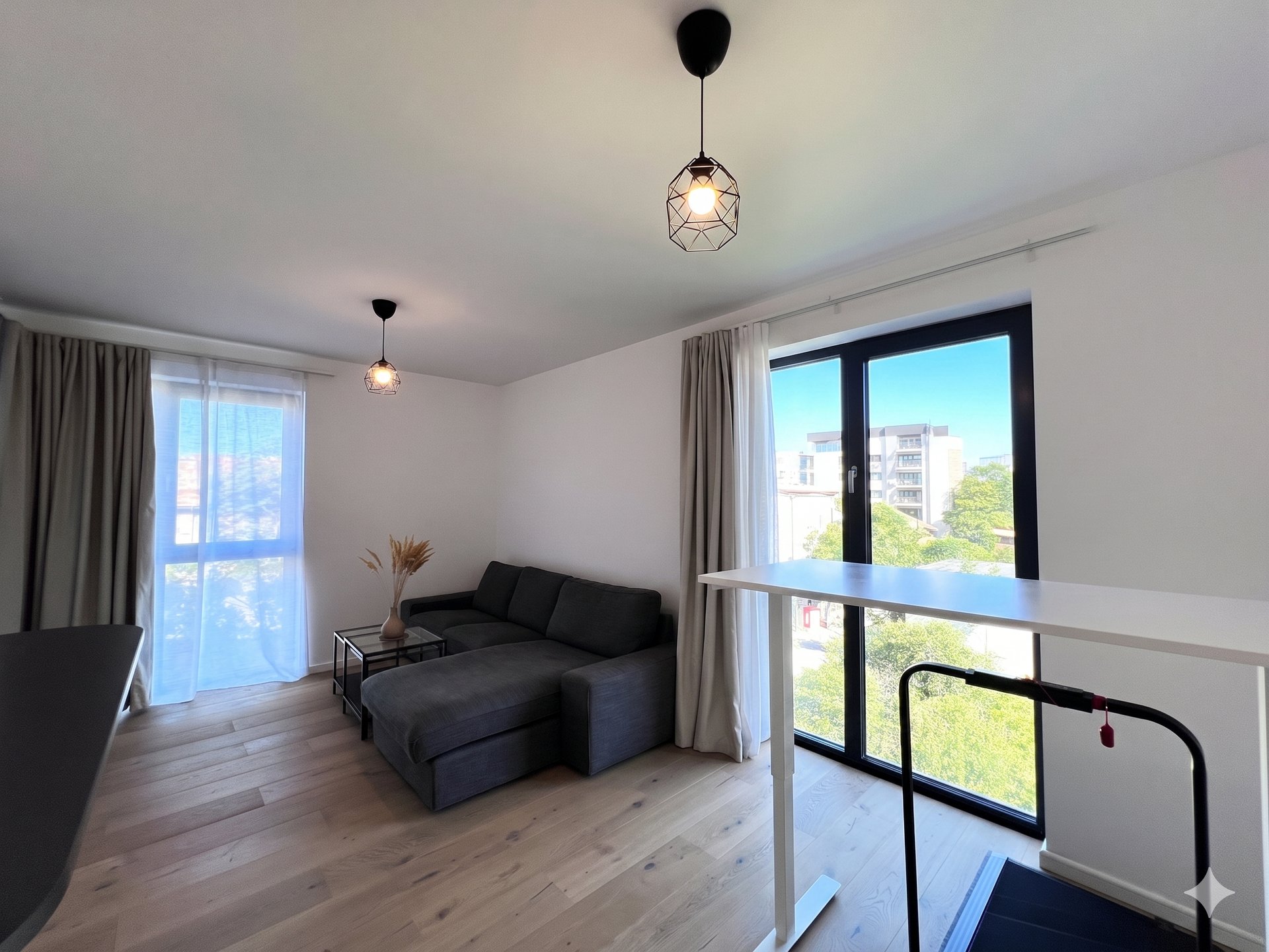 Apartament 2 camere, mobilat, vedere spre grădină. Core Timpuri Noi.