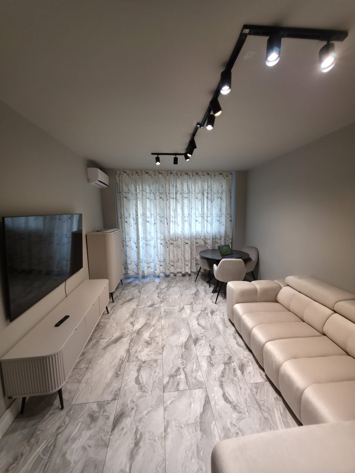 Apartament 2 camere, decomandat, Dorobanți