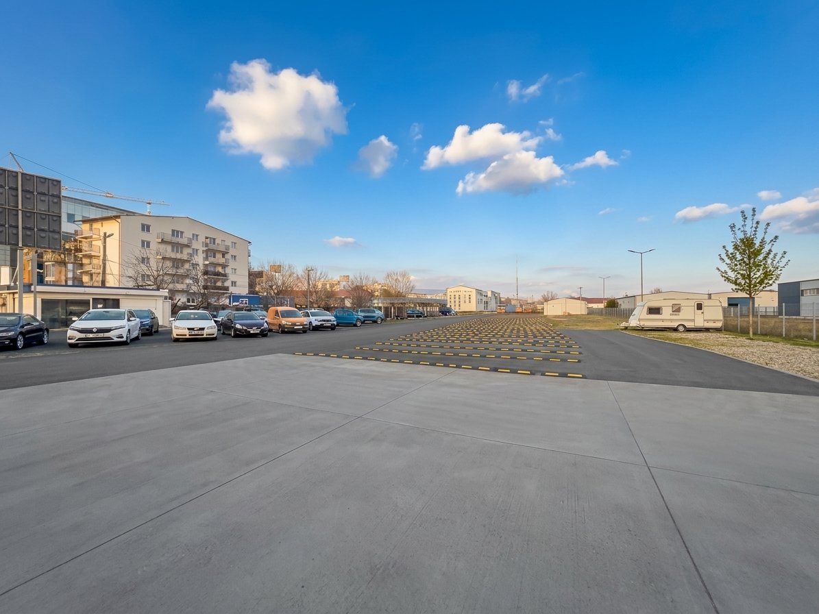 Teren De Inchiriat pentru Rent A Car Otopeni 1.000 - 5.000 mp