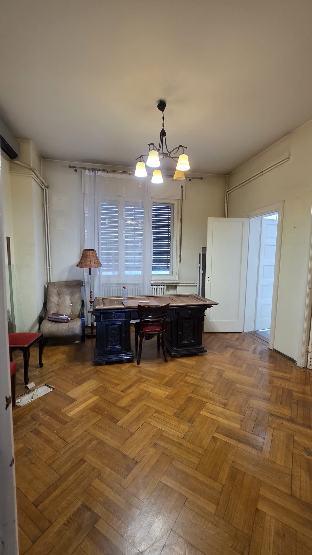 Apartament 5 camere central, 198mp, lângă Cocor