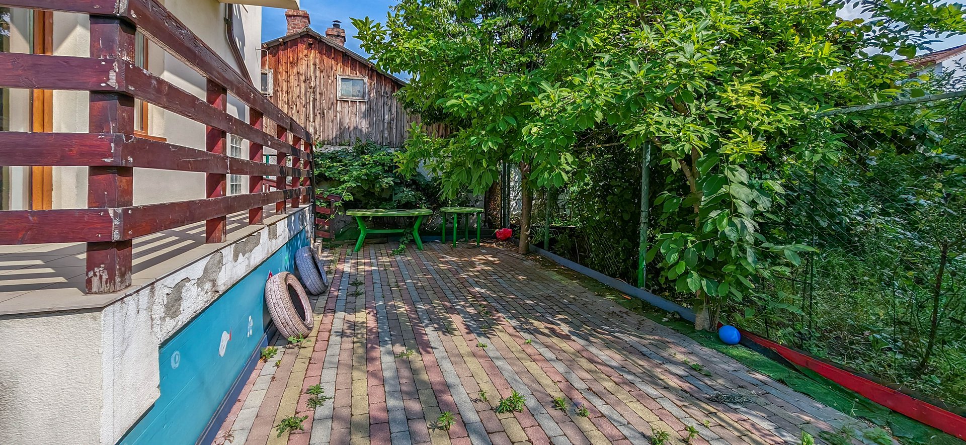 Vila spațioasă, 4 camere, nemobilată, București