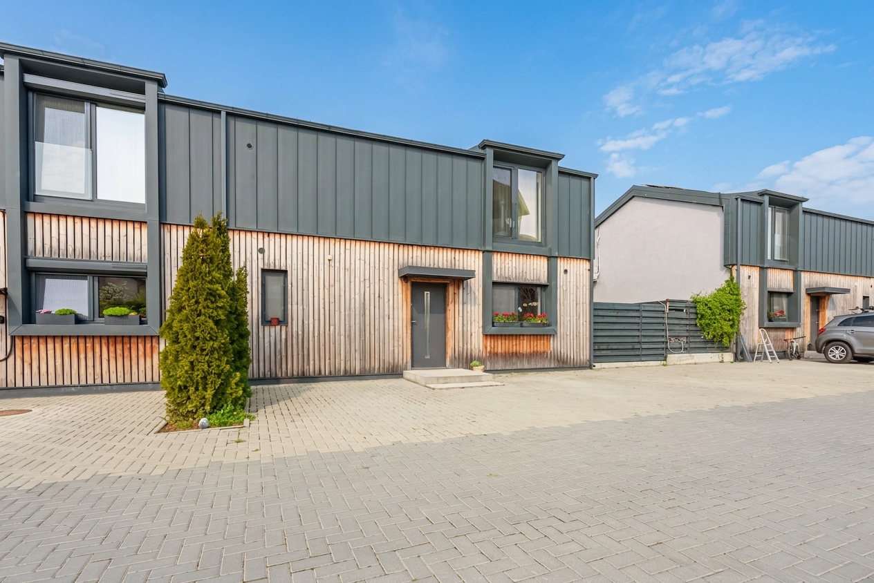 Casa pasivă Hambar 44, lot 200 mp, 3 locuri de parcare